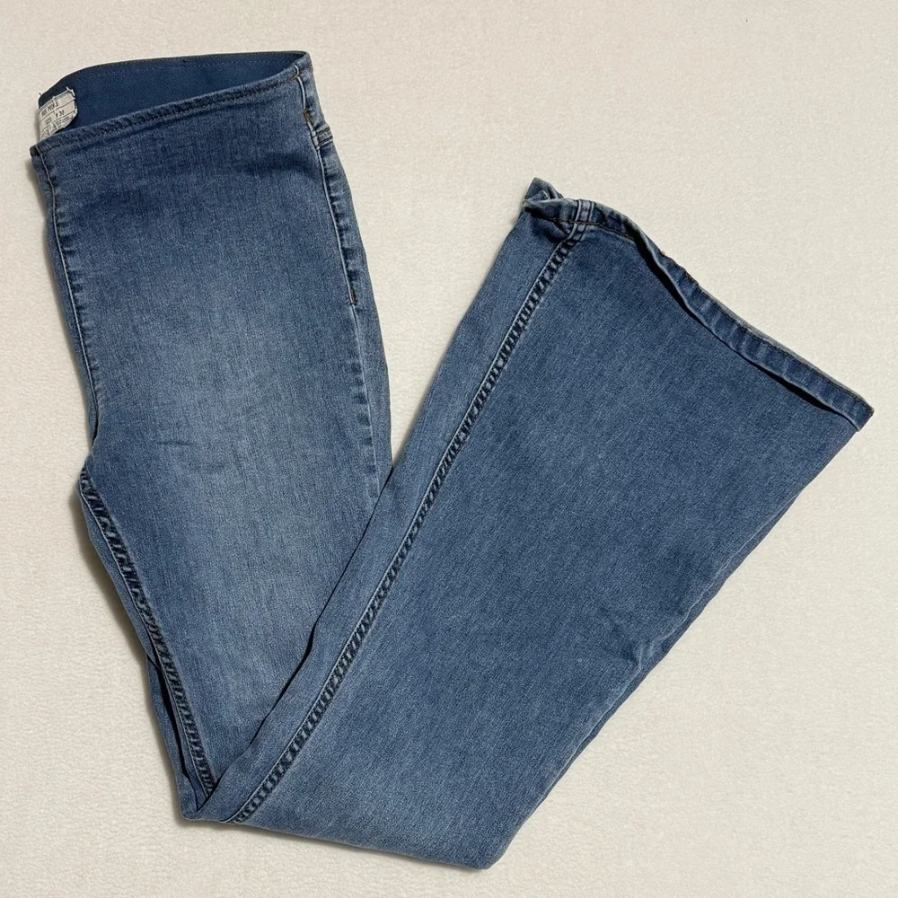 Free People Blue Flare Jeans Size 30